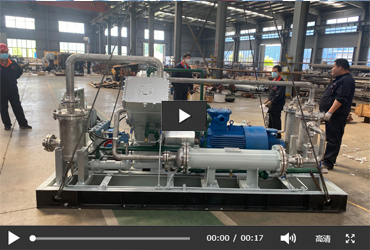 V型壓縮機發(fā)車現(xiàn)場